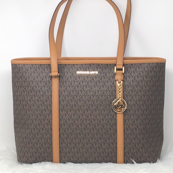 Michael Kors Handbags - NWT Michael kors Sady Large laptop tote bag